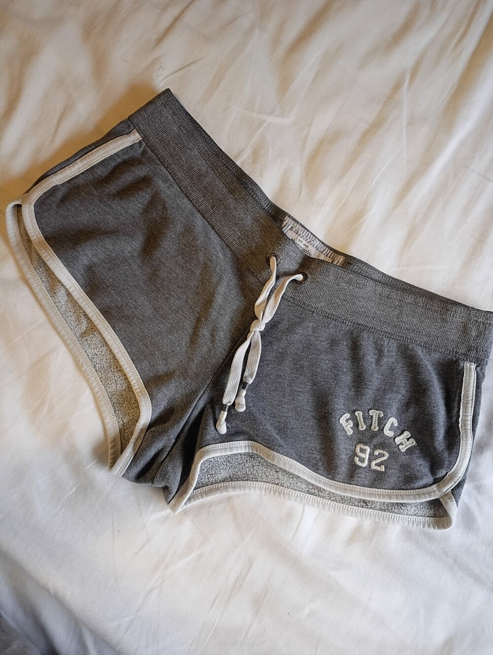 Abercrombie & Fitch Gray Athletic Lounge Shorts with Cream Trim
